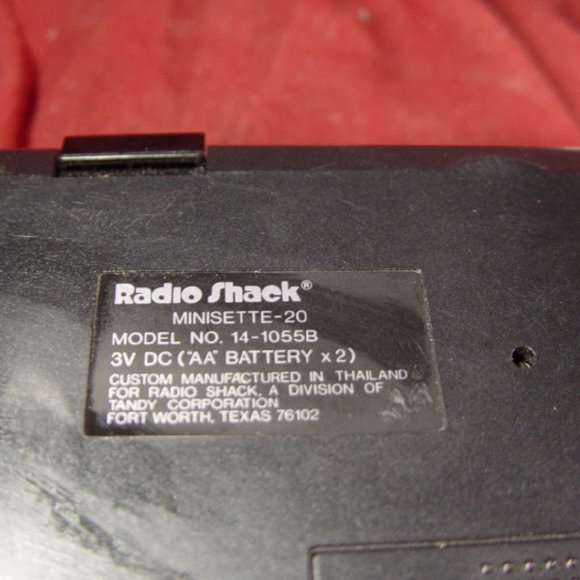 RadioShack Minisette 20 14-1055B Voice Actuated Cassette Tape Recorder W/Mic - Picture 3 of 8